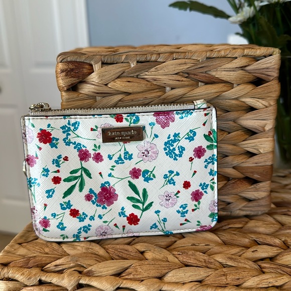 kate spade Handbags - Kate Spade New York Floral Garden Keychain Wallet